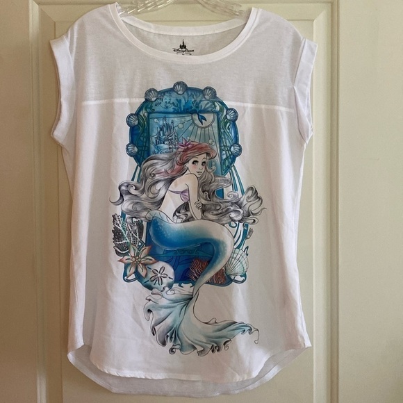Disney Little Mermaid Mixed Media Roll S/S Curved Hem White Blue T-Shirt Size M - Picture 3 of 6